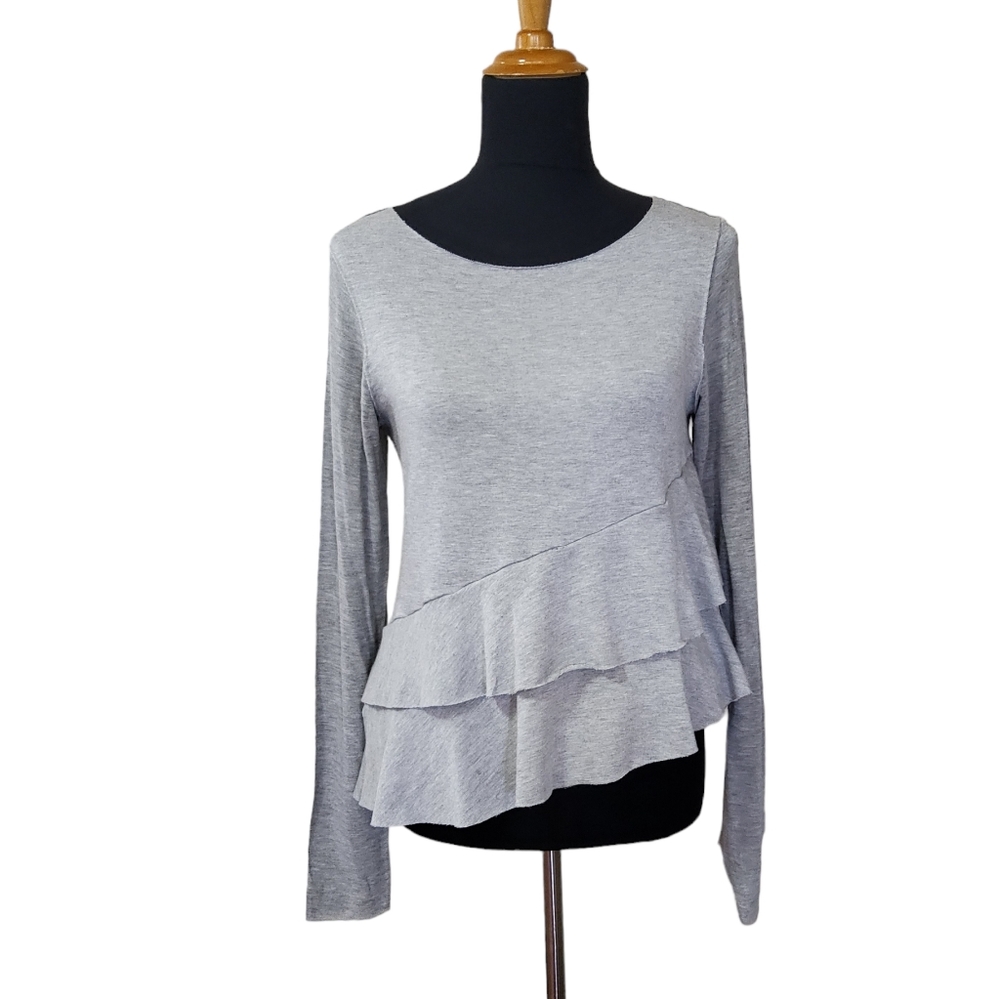 Liberty Gardens Ruffle Long Sleeve Top M Heather Grey